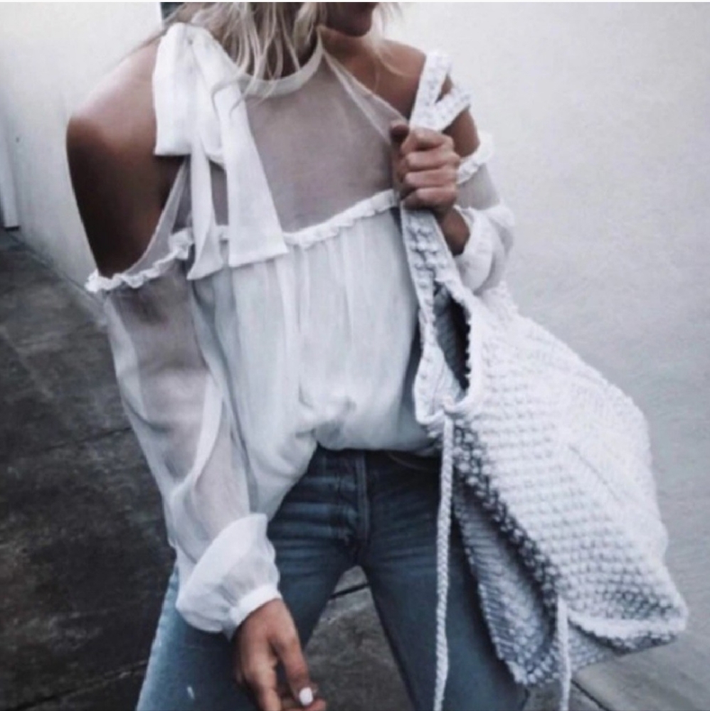NWT Zara Blouse 💕